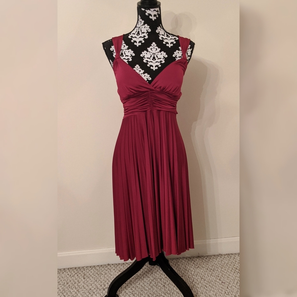 5/$25 Speechless dress. Beautiful silky material